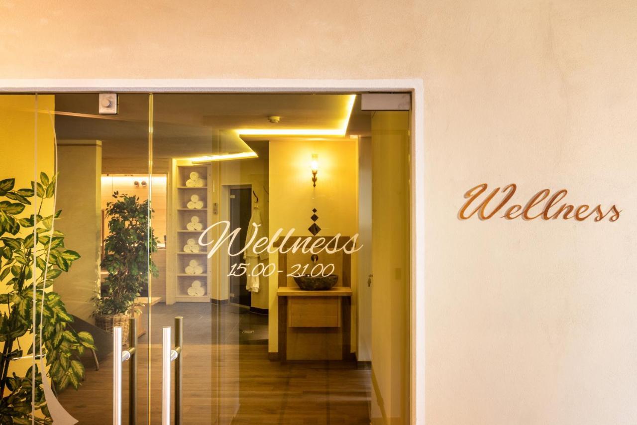Hotel Monte44 Selva di Val Gardena Zewnętrze zdjęcie
